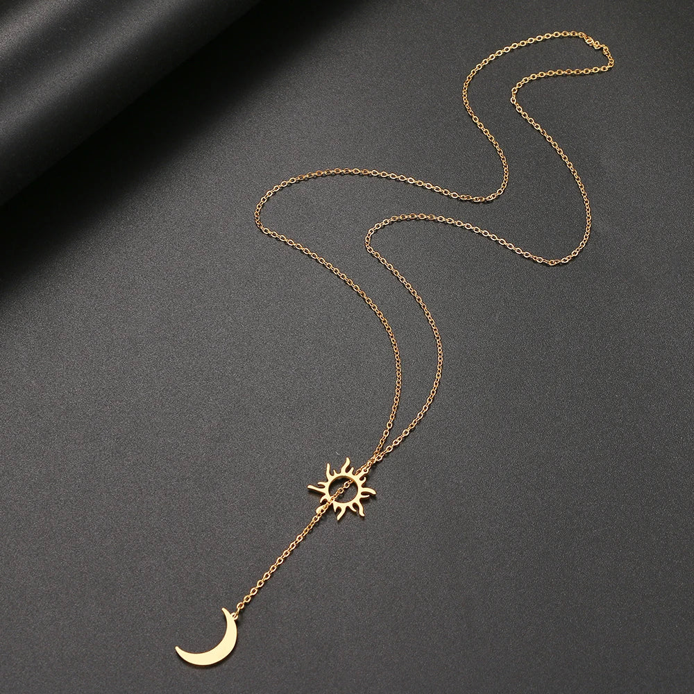 2022 New Stainless Steel Sun Totem and Moon Necklace for Women Fashionable Exquisite Summer Must-Have Party for Friend Jewelry