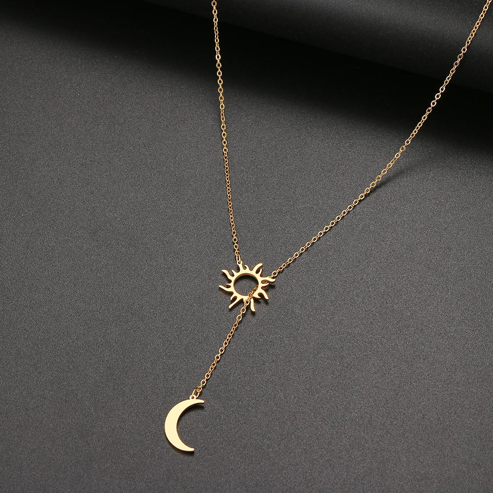 2022 New Stainless Steel Sun Totem and Moon Necklace for Women Fashionable Exquisite Summer Must-Have Party for Friend Jewelry